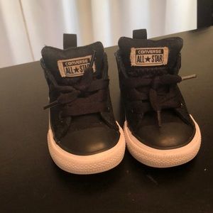 Size 5 toddler high top chucks